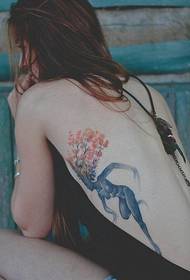 Motivo per tatuaggi albero color vita laterale da donna