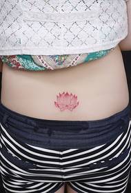 kvinnlig midja mode snygg lotus tatuering mönster bild