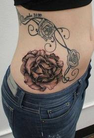 性感女性腰部精美好看的玫瑰纹身图案图片