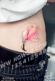 frësche a schéine Magnolia Tattoo Muster