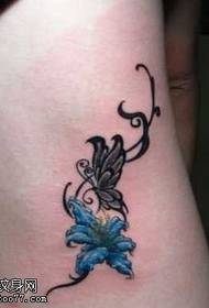 Taille prachtige vlinder lelie tattoo patroon