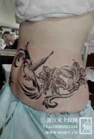 девојка струк птица тетоважа