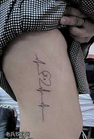 EKG tatoeëringpatroon fan 'e taille