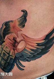 derék gránát szárnyak tetoválás minta