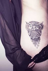 Motif de tatouage hibou taille sexy beauté côté