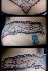 kecantikan pinggang indah pola tato renda yang indah