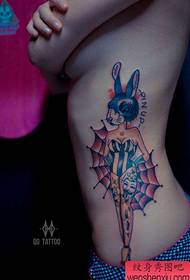 modello di tatuaggio classico coniglietto di bellezza popolare vita laterale