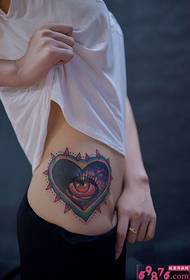 Kreativni rogovi ljubavnih očiju Tattoo slika