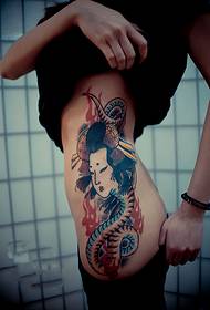 Faser Taille Schlange weibliche Persönlichkeit Tattoo Bild