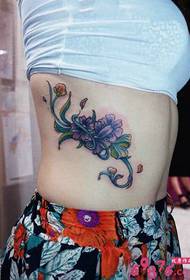 Immagine del tatuaggio della vita del fiore fresco