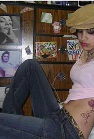 Europa en die Verenigde State nie-hoofstroom Girl's taille pragtige roos tattoo foto