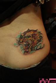 boczna talia dominujący obraz tatuażu z głową tygrysa