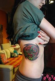 kiuno mbadala picha ya tatem tattoo