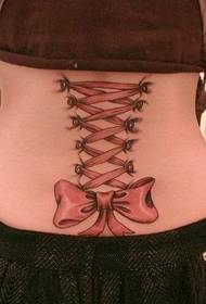 ženski struk 3D luk tetovaža