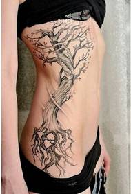 talie frumoasă a frumosului tablou clasic tatuaj copac mort