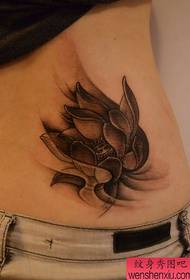mergaitės juosmens gražus klasikinis lotoso tatuiruotės modelis