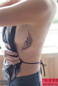I tatuaggi delle ali della vita delle donne sono condivisi dai tatuaggi 71932-I tatuaggi sulle spalle laterali sono condivisi dai tatuaggi 71933-Spettacolo di tatuaggi consigliato uno Tatuaggi sulle ragazze laterali