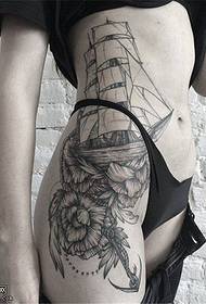 ženské bočné opasok plachtenie ruže tetovanie vzor