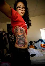immagine della foto del tatuaggio della vita di bellezza europea ed americana di modo di personalità