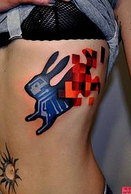 Beveel een kant taille persoonlijkheid konijn tattoo werkt