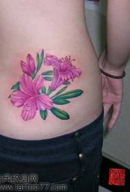 patrún tattoo lile taibhseach dea-dheartha