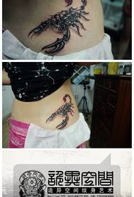 batang babae baywang klasikong maganda ang hitsura ng pattern ng tattoo ng totem scorpion