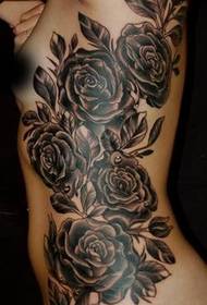 lavori creativi per tatuaggi rosa con vita da donna