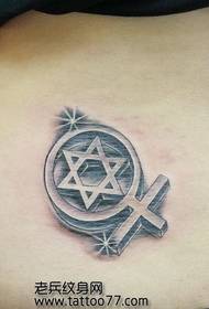 esteticky krásný pas šesticípý vzor tetování hvězdy