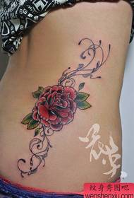 tyttö vyötärö kaunis kaunis ruusu tatuointi malli