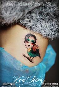 motivo tatuaggio uccello colore vita laterale