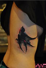 costola ingoiare foto modello tatuaggio