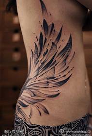 côté taille beau motif de tatouage aile agile
