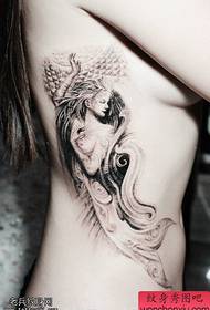 Tetovažna figura preporučuje sliku sirena sirena bočnog struka