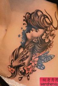 de taille van een vrouw schoonheid roos vlinder tattoo patroon