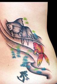 mode tatuering show: midja guldfisk tatuering mönster