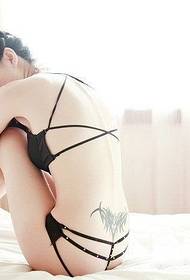 Tatuaggio totem vita sexy bikini bellezza