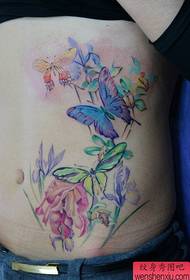 sisi pinggang warna bunga dan pekerjaan tato burung
