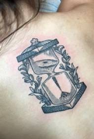 Tato hourglass tato gambar foto tato abu-abu ireng gambar