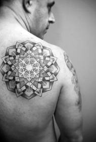 Tatuaggio posteriore astratto e dinamico Modello di tatuaggio posteriore