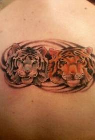 modello di tatuaggio testa di tigre di colore posteriore