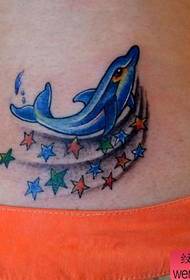 delfini cu talie frumoasă, model de tatuaj cu cinci vârfuri