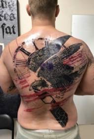 sas tetoválás fiú hátsó nagy területen sas tetoválás kép