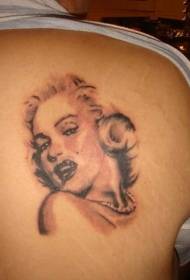 tagasi elutruu Marilyn Monroe portree tätoveeringumustri juurde