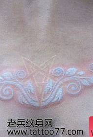 baywang puting totem baywang pattern ng tattoo