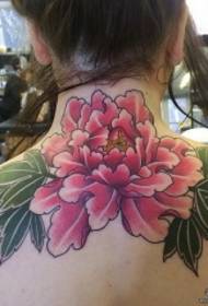 Volver patrón de tatuaje pintado de flores de peonía tradicional
