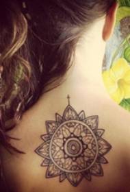 cailíní ar ais dubh Líne sceitse pictiúr tattoo cruthaitheach patrún