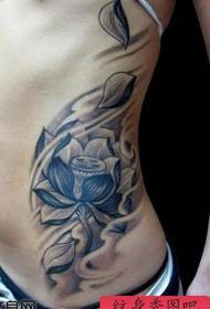 schoonheid kant taille prachtige lotus tattoo patroon