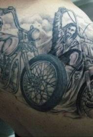 nugaros juodas pilkas motociklo entuziastas tatuiruotės modelis