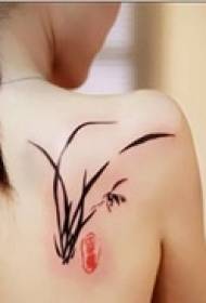 слика књижевне девојке биљке тетоважа