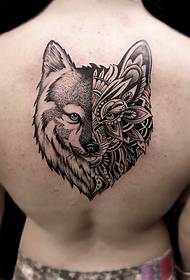 takaisin totem susi pää persoonallisuus tatuointi malli